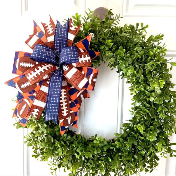 💥💥SOLD OUT💥💥Fall Football Bow for Wreath - Picture 4 of 4